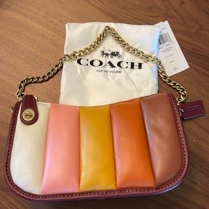 Coach Quilted Swinger 20